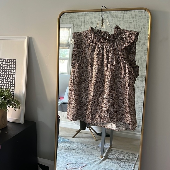 Christy Lynn Animal Arint Ruffle Top Size Large Like New - Picture 2 of 8